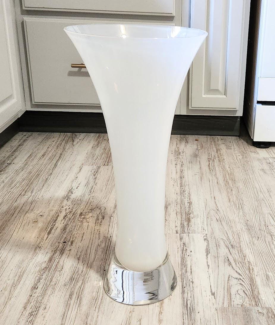 Italian DONGHIA SEGUSO Mid Century Modern Murano White Opaline Art Glass Trumpet Vase 18" x 8.5"